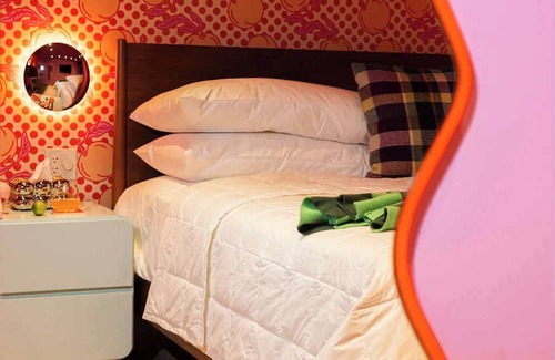 Cherokee Triangle Hotel | Hotel Hilo - Room 202