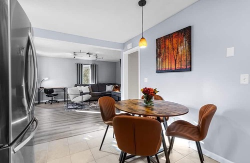 Willowick Casa | Bright, modern, and cozy Willowick retreat, 20 minutes from downtown Cleveland!