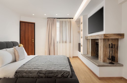 Arachova Hotel | Honeymoon Suite by Mons Arachova