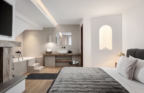 Arachova Hotel | Honeymoon Suite by Mons Arachova