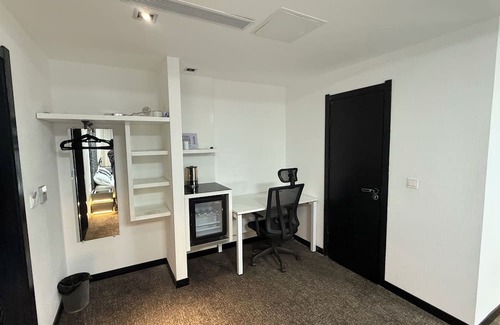 Sukhbaatar Apartamento | Executive 2 bedroom apartment-king size bed in the center of city