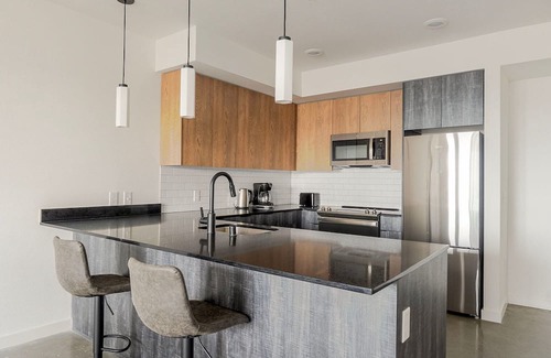 New Tacoma Apartamento | Blueground | New Tacoma, balcony, nr Union Station