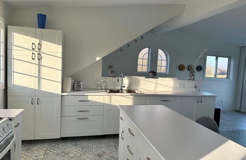 Gagetown Apartamento | On The Rocks Gagetown"The Modern Fresh Experience" Waterfront 3 vacation rentals