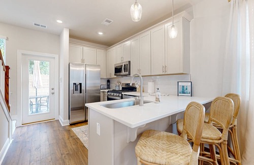 North Charleston Casa | New and Updated Home- Close to charming downtown Charleston