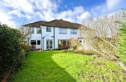 Petts Wood and Knoll Casa | Love and Peace Petts Wood