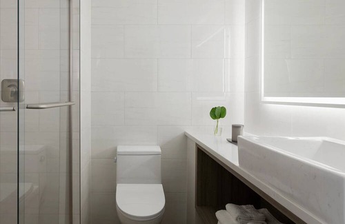 Pinellas Point Hotel | Gulf Escape | Fort De Soto Park | Two Pools & Waterfront Cabanas