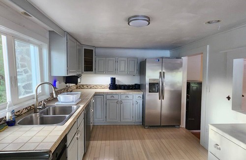 Coventry Lake Casa | Charming 4-bedroom house in Coventry directly on Coventry Lake