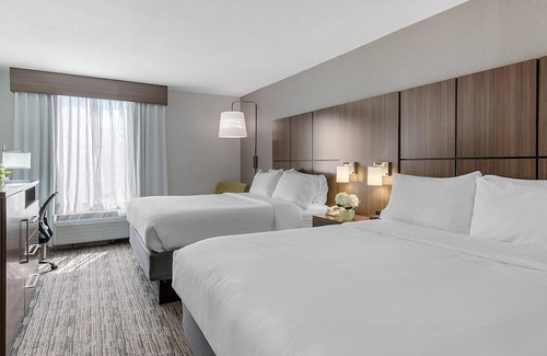 Tropic Hotel | 4 Units Near Melbourne Conference Center | Flexible Stays