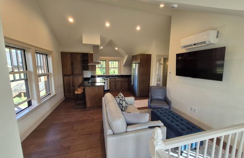 Northwest Everett Apartamento | Colonial Flat in NW Everett