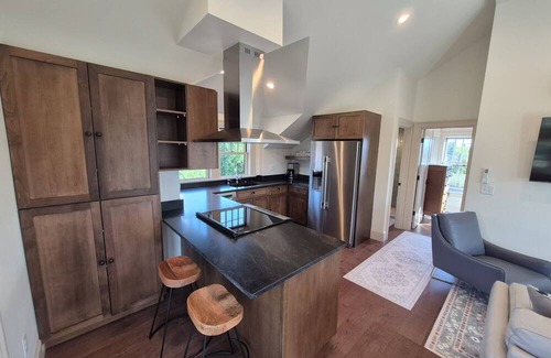 Northwest Everett Apartamento | Colonial Flat in NW Everett