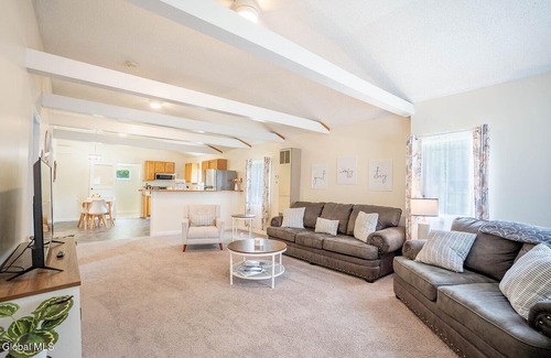 Cambridge Casa | Coleman's Cabin - Cozy 2-bedroom house in Cambridge