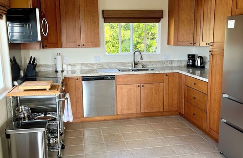 Discovery Harbour Apartamento | Cool studio in Naalehu with ocean views