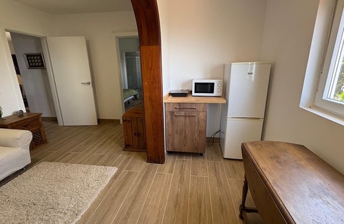 Los Portales Apartamento | Vacation 'Bastion Del Drago - 7' with Mountain View, Shared Terrace and Wi-Fi