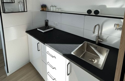 Alt-Muhlburg Apartamento | Light-filled top-floor studio in Karlsruhe-Mühlburg - APOLONIAliving