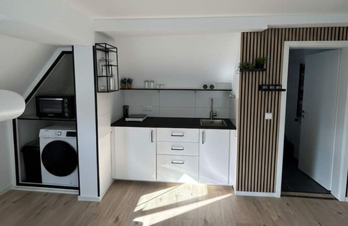 Alt-Muhlburg Apartamento | Light-filled top-floor studio in Karlsruhe-Mühlburg - APOLONIAliving