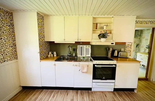 Vretstorp Chalet De Esquí | Charming, renovated holiday home in a secluded location a few minutes from the lake