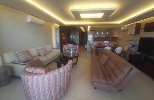 Kfardebian Apartamento | Stylish beach duplex with seaview, 24h electicity