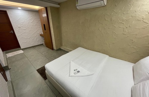 Kozhikode Hotel | Cool hotel with AC in vibrant Kozhikode