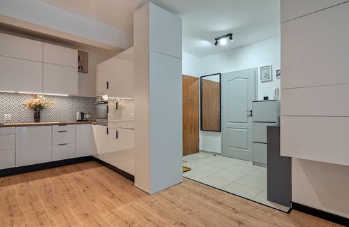 Piecki-Migowo Apartamento | Migowo Apt w/Parking, Balcony - by Rentujemy