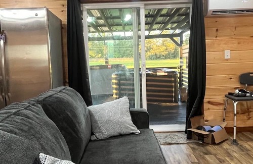 Mize Cabina | New 20-Acre Cabin Escape, Trail to Licking River, Close to Cave Run Lake Fun
