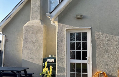 Rosslare Harbour Casa | Cozy 2-Bedroom Escape in the Heart of Rosslare Harbour, 2 mins from Europort