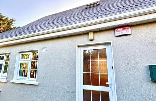 Rosslare Harbour Casa | Cozy 2-Bedroom Escape in the Heart of Rosslare Harbour, 2 mins from Europort
