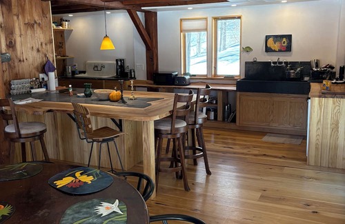 Ashfield Otro | Gorgeous Timber Frame Home in Ashfield - 4 bedrooms, 3 bathrooms and Sauna