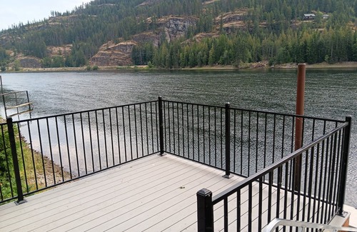 Clark Fork Alquiler De RV | Beautiful Clark Fork Riverside RV site