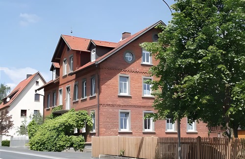 Fladungen Apartamento | Apartment 'Ferienwohnung Lok Alfred, 38qm' with Shared Garden