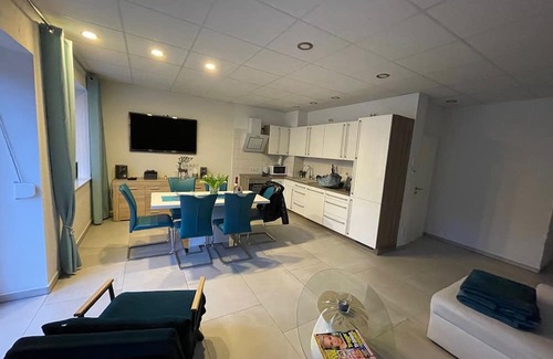Frankenhain Apartamento | New Listing! Kickelhahn vacation apartment in the Holidayhaus directly on the Lütsche reservoir