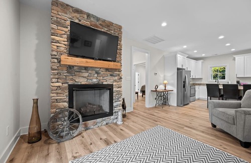 Lynchburg Casa | The Retreat at English Tavern - Liberty Univ 2 mi/LYH Airport 1 mi