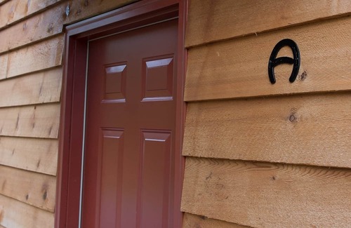Coffman Cove Cabina | Escape to Your Beachfront Paradise in Whale Point, Coffman Cove, Alaska!