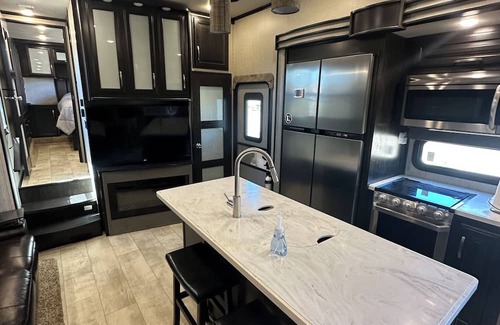 Toquerville Casa | Luxury RV Camper Southern UTAH!