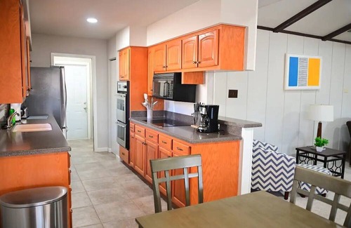 Universal City Casa | Spacious 4BR w/ Pool & Game Room Near Randolph AFB Extended Stay