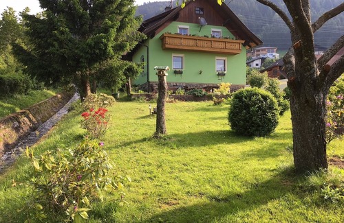 Gortschach Apartamento | Cosy Retreat with Lake and Mountain Views