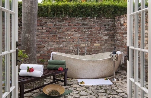 Montego Bay Villa | Rose Hall VillaOcean View,Private pool Staffed Villa, cook,housekeeper &butler