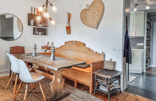 Mellerud O Casa | Nice home in Köpmannebro with private swimming pool, can be inside or outside
