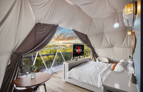 Spring Branch Complejo | Luxury Dome - Spa Shower - Panoramic Views