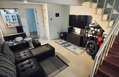 Santo Tomas Casa | Casa de Hombre