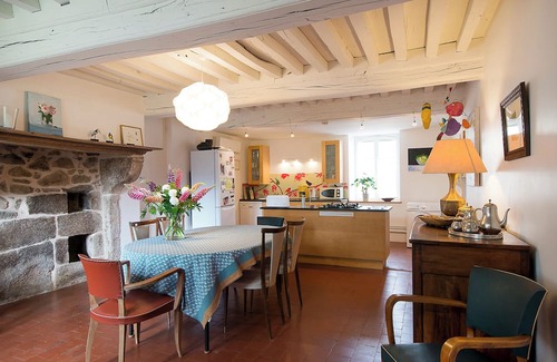 Menessaire Casa | Stay in the heart of the Morvan Regional Nature Park