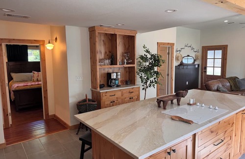 Saint Jo Casa | Emma Sue-walking distance to Red River Station