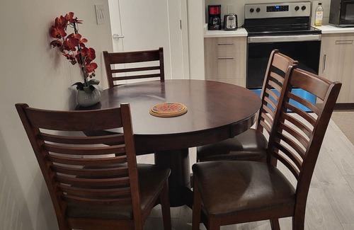 Saanichton Apartamento | 2-Bedrooms Suite – Ideal for Your Next