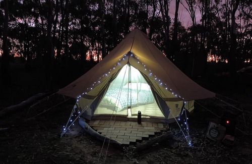 Moama Cabina | Romantic Off Grid Nature Stay for 2 with Outdoor Bath Only 5 minutes from Moama