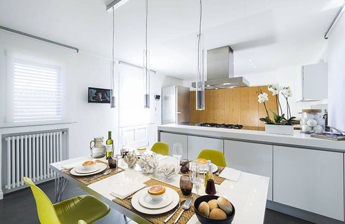 Catania City Centre Villa | Stunning villa for 4 guests with WIFI, A/C, TV and terrace