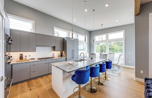 Anacortes Casa | Fenced Yard, Water & Island Views: Anacortes Home!