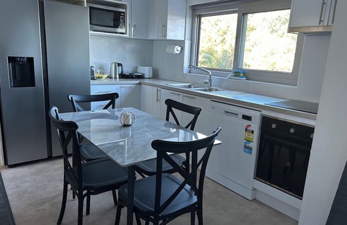 Tascott Condominio | Relax or work all is good.