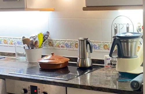 Moralzarzal Casa | Casa Vacacional 'Plena Naturaleza Moralzarzal' con Vista a la Montaña, Piscina Compartida y Wi-Fi
