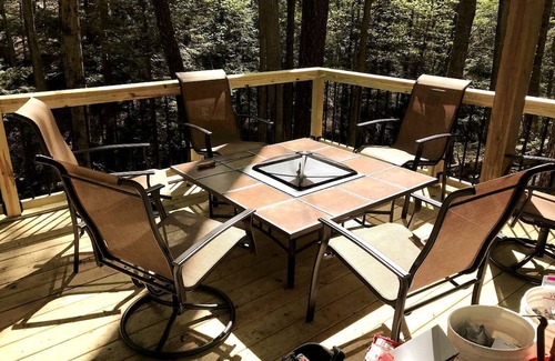 LaFayette Casa | Magical Tree House Rental in the Woods near Syracuse for Glamping in New York State