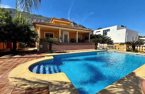 Denia Chalet De Esquí | Villa Galeretes Paradise