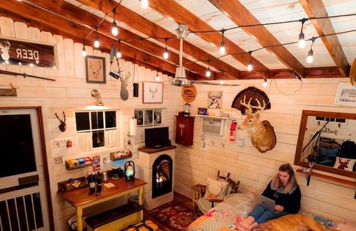 Dunlap Cabina | Tree House Glamping near Fall Creek Falls State Park and Chattanooga, Tennessee